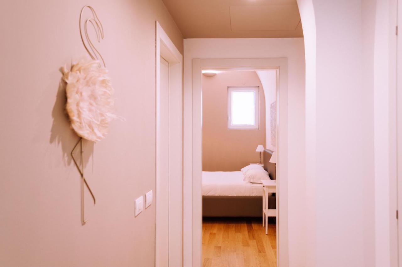 Appartamento Elegante Alle Due Torri By Wonderful Italy Bolonha Exterior foto
